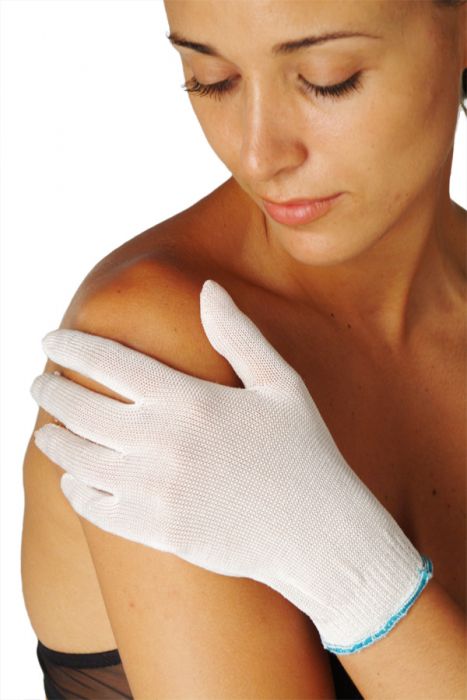 DermaSilk Gloves (Adult)