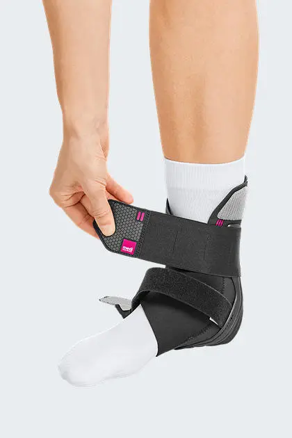 medi ankle rts brace 3.webp